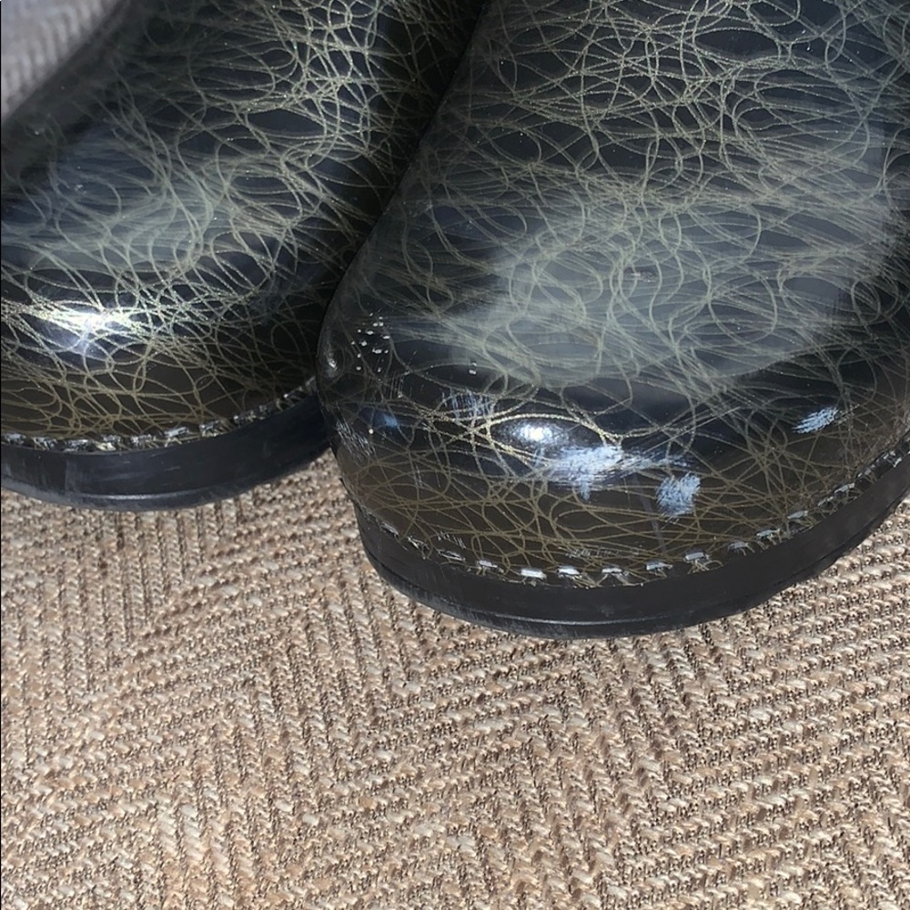 Euc Dansko Clogs Size 39. - image 8